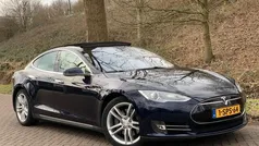 Blauw Gebruikt 2013 Tesla Model S Hatchback | € 12.777 (Goede deal)