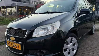 Zwart (metallic) Gebruikt 2010 Chevrolet Aveo LS Hatchback | € 2.950 (Eerlijke prijs)