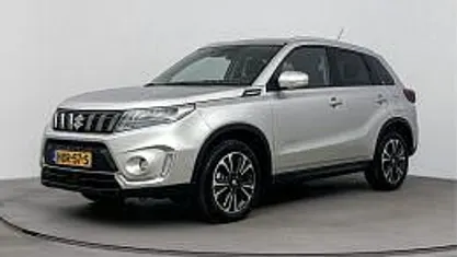 Gebruikt 2023 Suzuki Vitara Style SUV | € 27.200 (Eerlijke prijs)