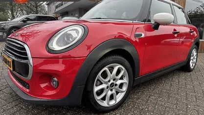 Occasion 2020 Mini Cooper Hatchback | € 17.995 (Eerlijke prijs)