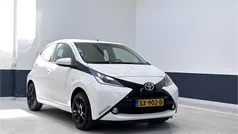 Wit Gebruikt 2018 Toyota Aygo X-play Hatchback | € 7.949 (Eerlijke prijs)