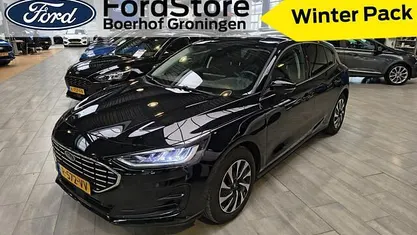 Zwart Occasion 2022 Ford Focus Titanium Hatchback | € 17.950 (Eerlijke prijs)