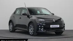 Zwart Nieuw 2025 Renault R5 Urban Hatchback | € 27.245 (Super prijs)