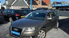 Grijs, metallic lak Gebruikt 2011 Audi A3 Sportback Attraction Hatchback | € 4.995 (Goede deal)
