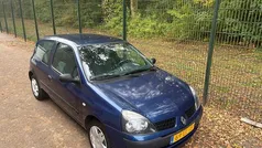 Gebruikt 2003 Renault Clio II Expression Hatchback | € 1.250 (Eerlijke prijs)