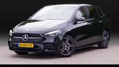 Zwart Gebruikt 2021 Mercedes B250e AMG line MPV | € 33.750 (Eerlijke prijs)