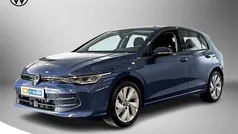 Blauw Gebruikt 2024 VW Golf VIII Edition Hatchback | € 32.995 (Eerlijke prijs)