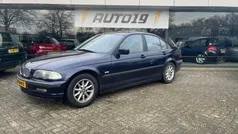 Blauw Gebruikt 2000 BMW 318 Executive Sedan | € 2.319 (Eerlijke prijs)