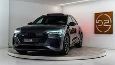 Grijs Gebruikt 2022 Audi e-tron Comfort SUV | € 39.980 (Eerlijke prijs)