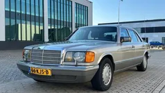 Bruin Gebruikt 1986 Mercedes S560 Sedan | € 22.950