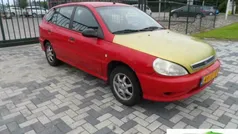 Rood Gebruikt 2002 Kia Rio Hatchback | € 750 (Eerlijke prijs)