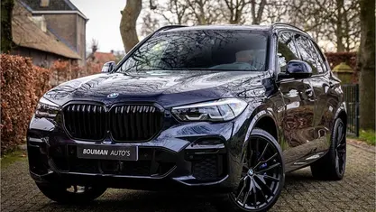 Zwart Occasion 2023 BMW X5 M Sport SUV | € 73.450 (Goede deal)