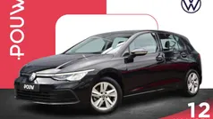 Zwart Gebruikt 2021 VW Golf VIII Life Hatchback | € 19.800 (Eerlijke prijs)