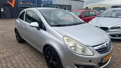 Occasion 2008 Opel Corsa Cosmo Hatchback | € 1.995 (Eerlijke prijs)