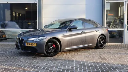 Grijs Occasion 2021 Alfa Romeo Giulia Sprint Sedan | € 30.950 (Eerlijke prijs)