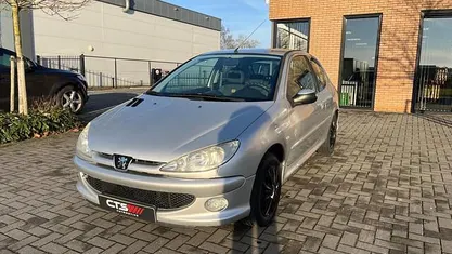Occasion Peugeot 206 75 PK (55 kW) 2008 Grijs Hatchback