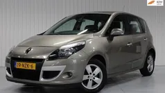 Beige Gebruikt 2011 Renault Scénic III Dynamique MPV | € 8.250 (Eerlijke prijs)