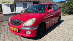 Rood Gebruikt 2003 Daihatsu Sirion Hatchback | € 999 (Super prijs)