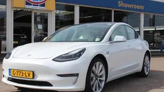Gebruikt 2019 Tesla Model 3 Standard Range Sedan | € 16.900 (Eerlijke prijs)
