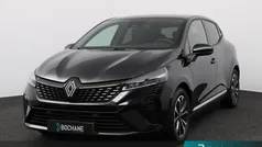 Gebruikt 2024 Renault Clio V Techno Hatchback | € 25.195 (Eerlijke prijs)