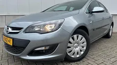 Grijs Gebruikt 2014 Opel Astra Design Edition Sedan | € 7.995 (Eerlijke prijs)