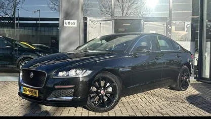 Occasion Jaguar XF Portfolio 241 PK (177 kW) 2017 Zwart Sedan