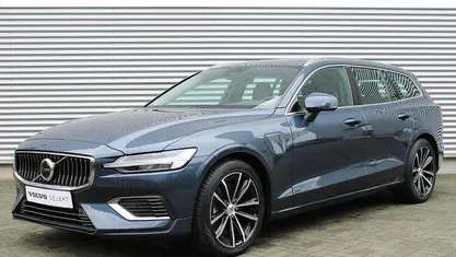 Gebruikt 2025 Volvo V60 Stationwagen | € 41.950 (Eerlijke prijs)