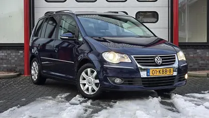 Blauw Occasion 2009 VW Touran Highline MPV | € 4.950 (Eerlijke prijs)
