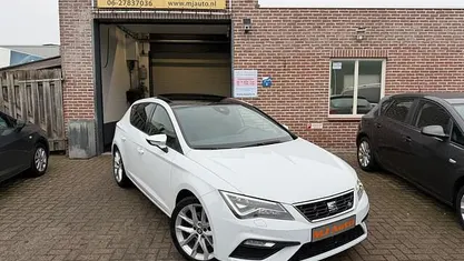 Occasion 2018 Seat Leon Business Hatchback | € 19.995 (Eerlijke prijs)