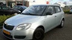 Grijs Gebruikt 2008 Skoda Fabia Classic Hatchback | € 2.749 (Eerlijke prijs)