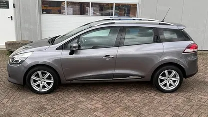 Occasion Renault Clio GrandTour Authentique 90 PK (66 kW) 2013 Grijs Stationwagen