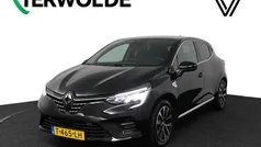 Zwart Gebruikt 2023 Renault Clio V Techno Hatchback | € 22.835 (Eerlijke prijs)