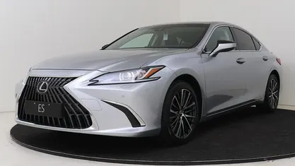 Grijs Nieuw 2025 Lexus ES300H Sedan | € 59.995 (Eerlijke prijs)