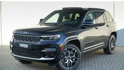 Zwart Nieuw 2025 Jeep Grand Cherokee Summit SUV | € 89.450 (Eerlijke prijs)