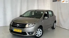 Bruin Gebruikt 2013 Dacia Sandero Lauréate Hatchback | € 5.799 (Eerlijke prijs)