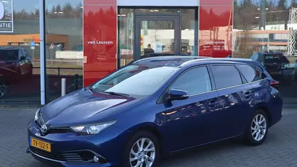 Blauw Occasion 2018 Toyota Auris Hybrid Stationwagen | € 15.890 (Eerlijke prijs)