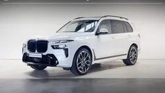 Mineralweiss metallic (wit metallic) Gebruikt 2024 BMW X7 M Sport SUV | € 122.895 (Eerlijke prijs)