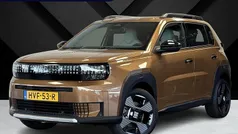 Gebruikt 2025 Fiat Grande Panda La Prima Hatchback | € 28.970 (Eerlijke prijs)