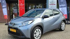 Grijs Gebruikt 2024 Toyota Aygo Play Hatchback | € 17.939 (Eerlijke prijs)