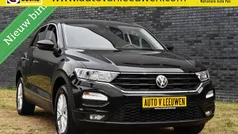 Zwart Gebruikt 2018 VW T-Roc SUV | € 18.420 (Eerlijke prijs)