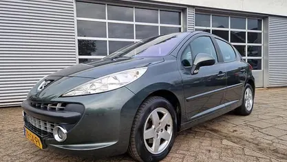 Occasion 2006 Peugeot 207 Hatchback | € 999 (Super prijs)