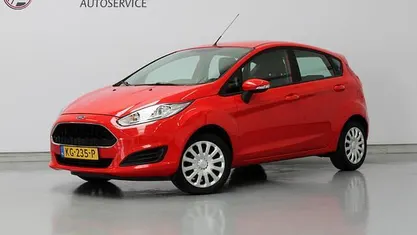 Occasion Ford Fiesta Style 67 PK (49 kW) 2016 Rood Hatchback