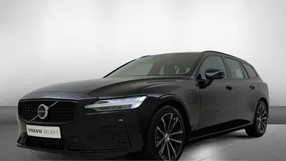 Zwart Occasion 2025 Volvo V60 Plus Stationwagen | € 43.935 (Eerlijke prijs)