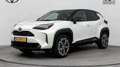Wit (parellak) Gebruikt 2021 Toyota Yaris Cross Executive SUV | € 27.495 (Eerlijke prijs)