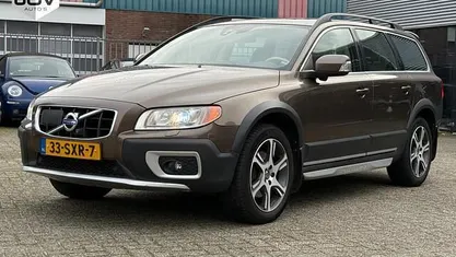 Bruin Gebruikt 2012 Volvo XC70 Stationwagen | € 7.988 (Eerlijke prijs)