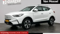 Wit Gebruikt 2023 MG ZS Comfort Sedan | € 20.995 (Eerlijke prijs)
