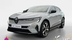 Gebruikt 2022 Renault Megane E-Tech Iconic Hatchback | € 25.435 (Eerlijke prijs)