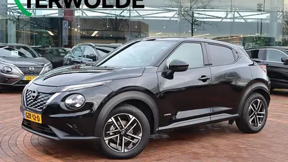 Zwart Occasion 2024 Nissan Juke N-Connecta SUV | € 25.945 (Eerlijke prijs)