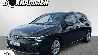 Occasion 2023 VW Golf VIII Life Hatchback | € 26.250 (Goede deal)