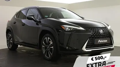 Zwart Occasion 2019 Lexus UX 250h Sport Line SUV | € 27.399 (Eerlijke prijs)